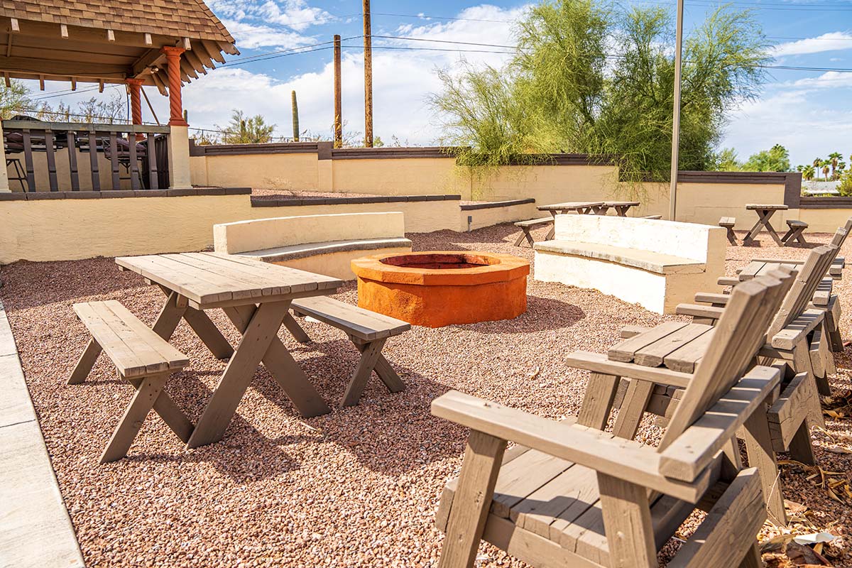 Superstition Lookout RV Resort gas fire pit and sitting area