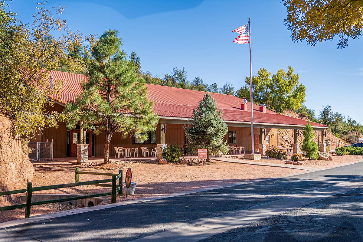 Lamplighter RV Resort & Park's large clubhouse