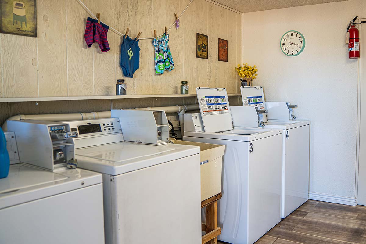 Pineview RV Resort Laundry facilities