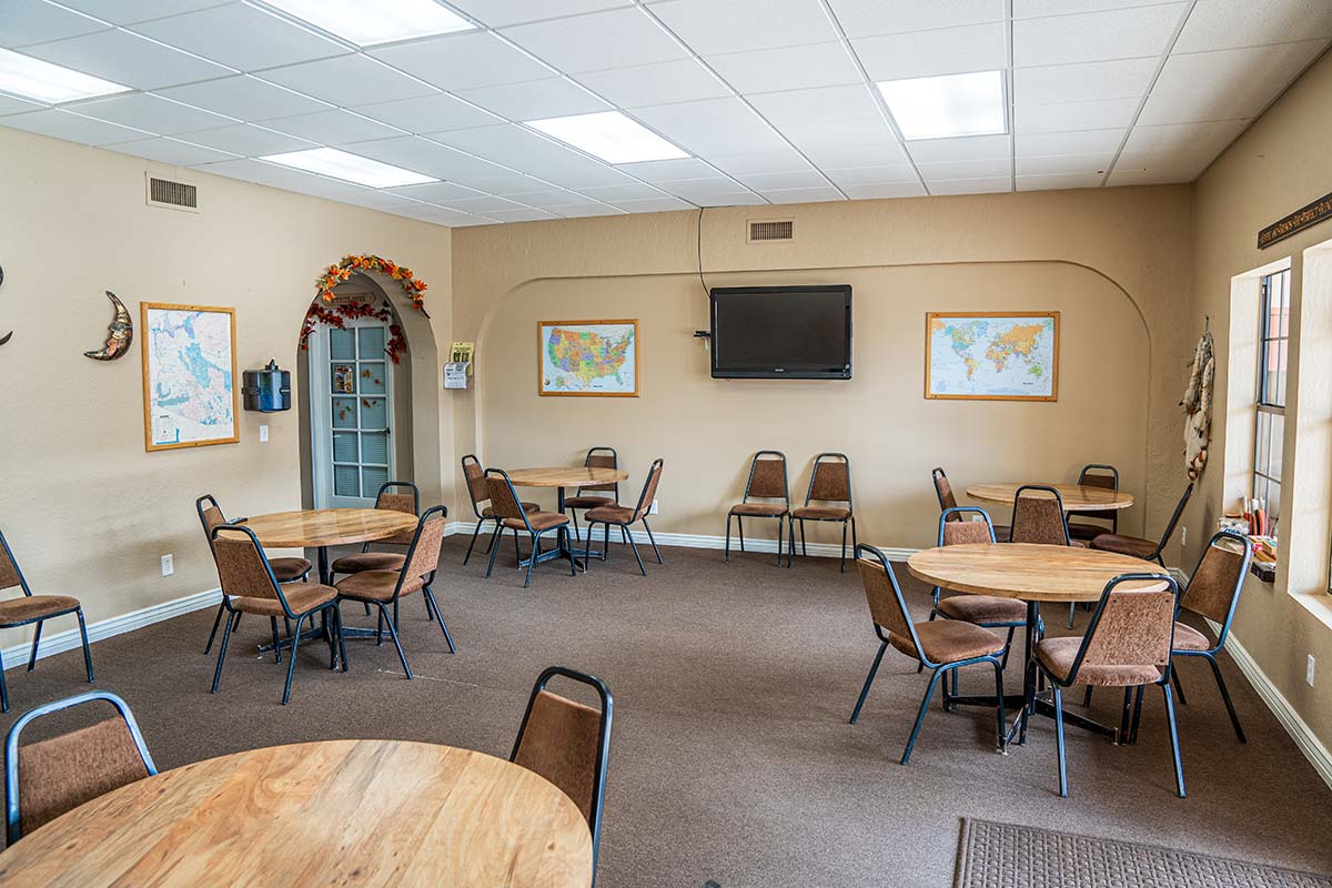 Recreation hall in Superstition Lookout RV Resort's clubhouse